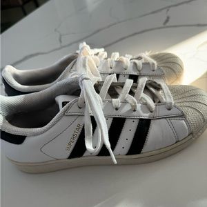 Adidas superstar women’s shoes